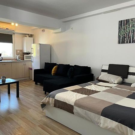 Tranzzzit Airport Apartment Otopeni Zewnętrze zdjęcie