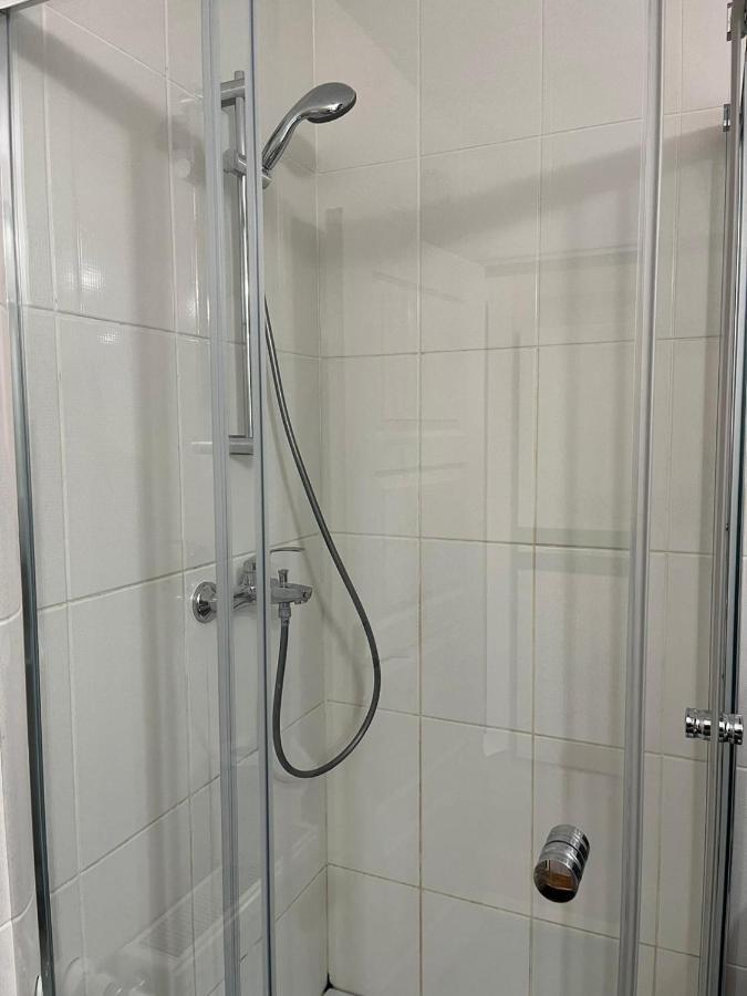 Tranzzzit Airport Apartment Otopeni Zewnętrze zdjęcie